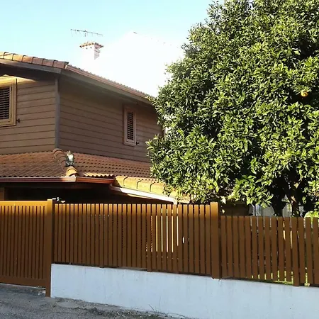 Villa Casa De Madera à Cangas Extérieur photo